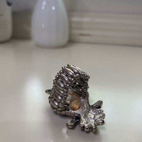 Ring - Picture 2 of 2